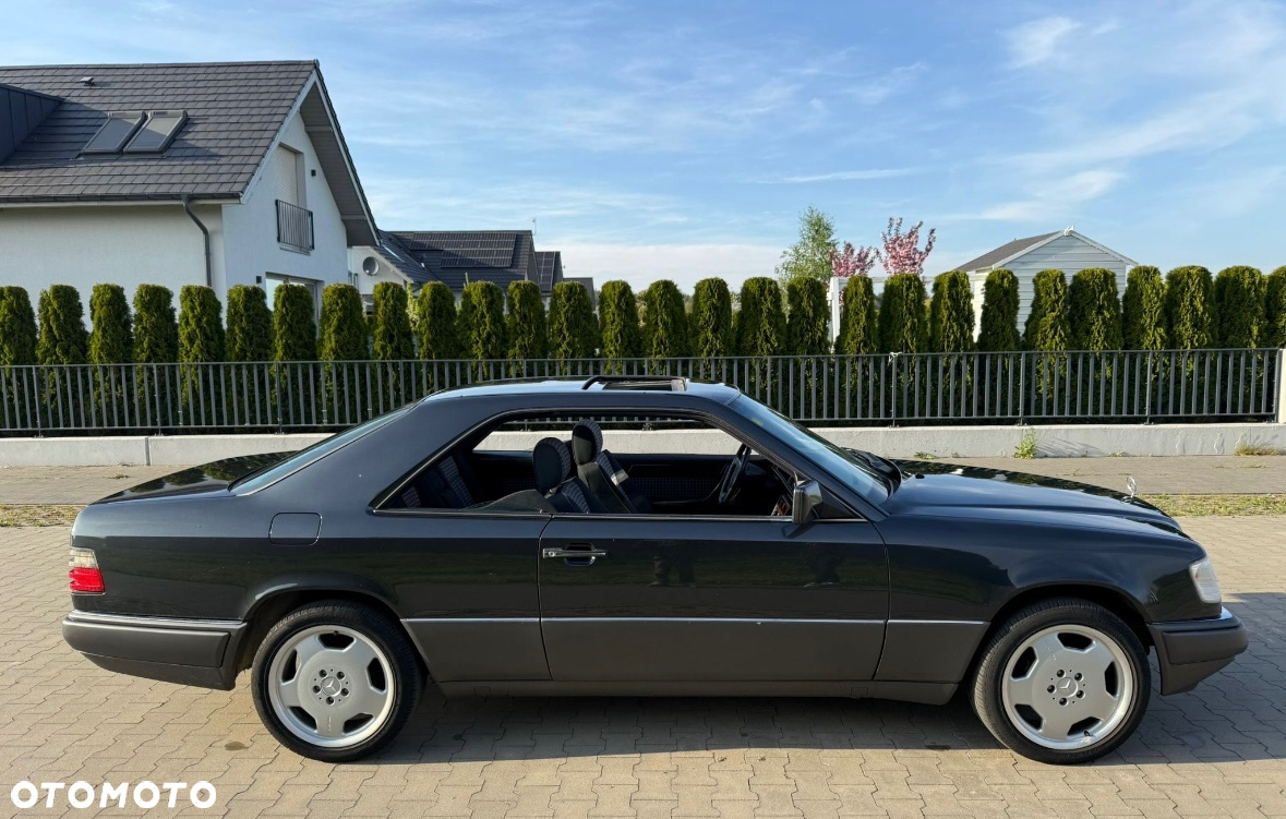 Mercedes-Benz Klasa E 320 - 14
