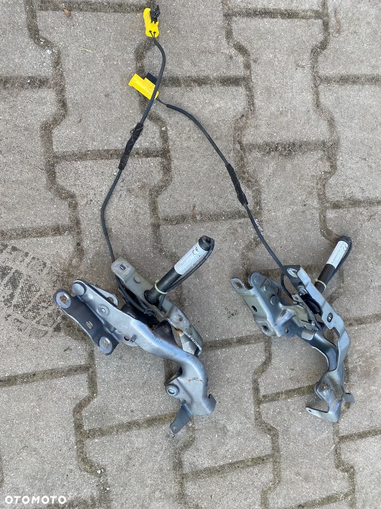 MERCEDES gla 156 zawias zawiasy maski naboj komplet kolor 787 - 1