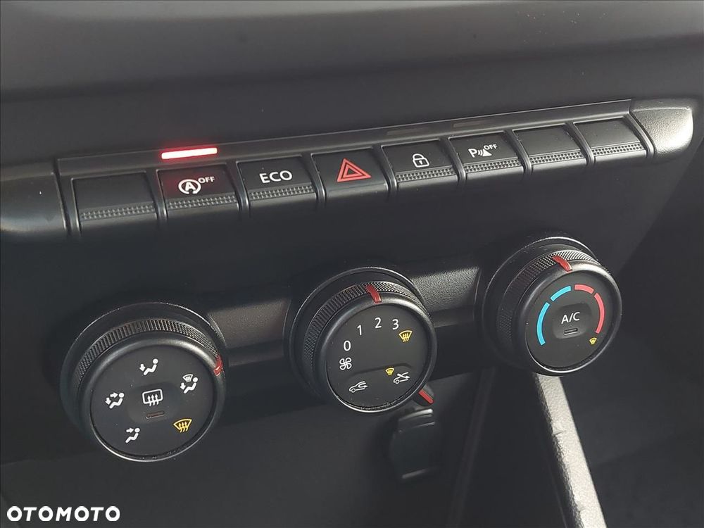 Dacia Duster 1.6 SCe Essential - 15