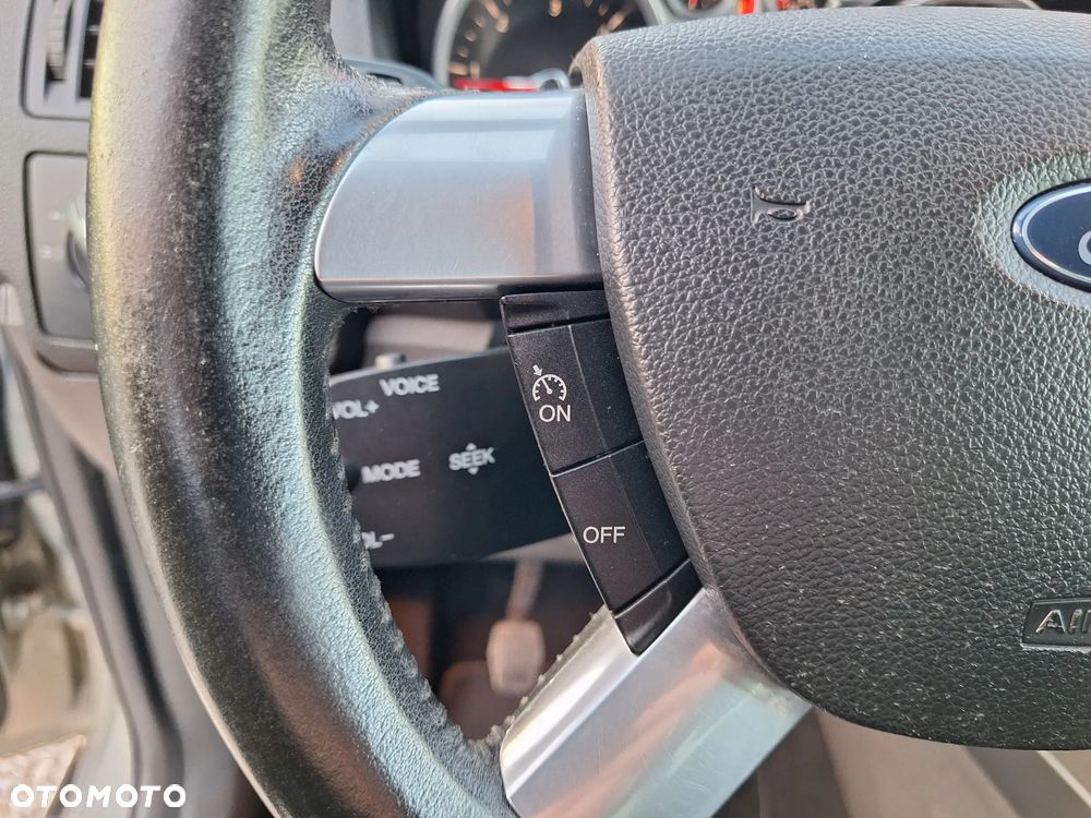 Ford Kuga 2.0 TDCi Individual - 23