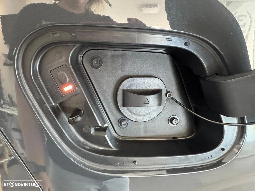 Kia Sportage 1.6 T-GDi PHEV Tech+SRF - 23