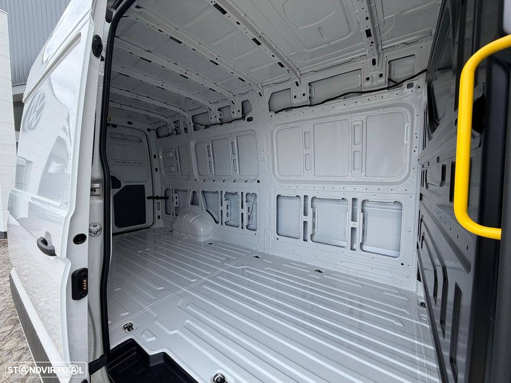 VW Crafter 35 2.0 TDI CD L4 Longo - 15