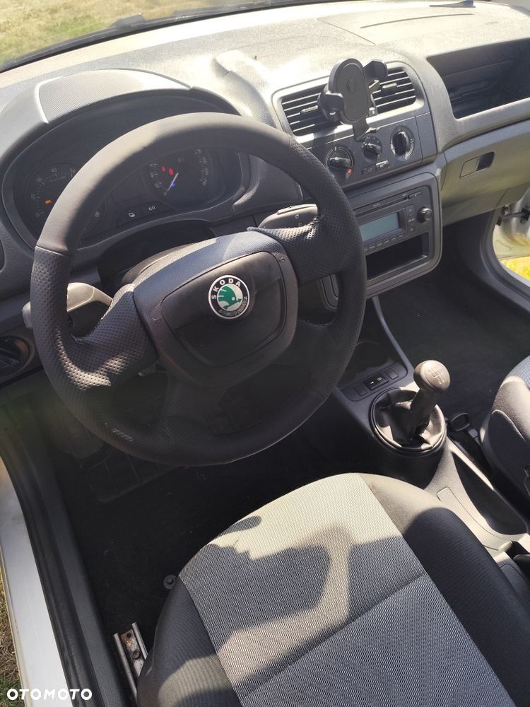 Skoda Roomster - 8