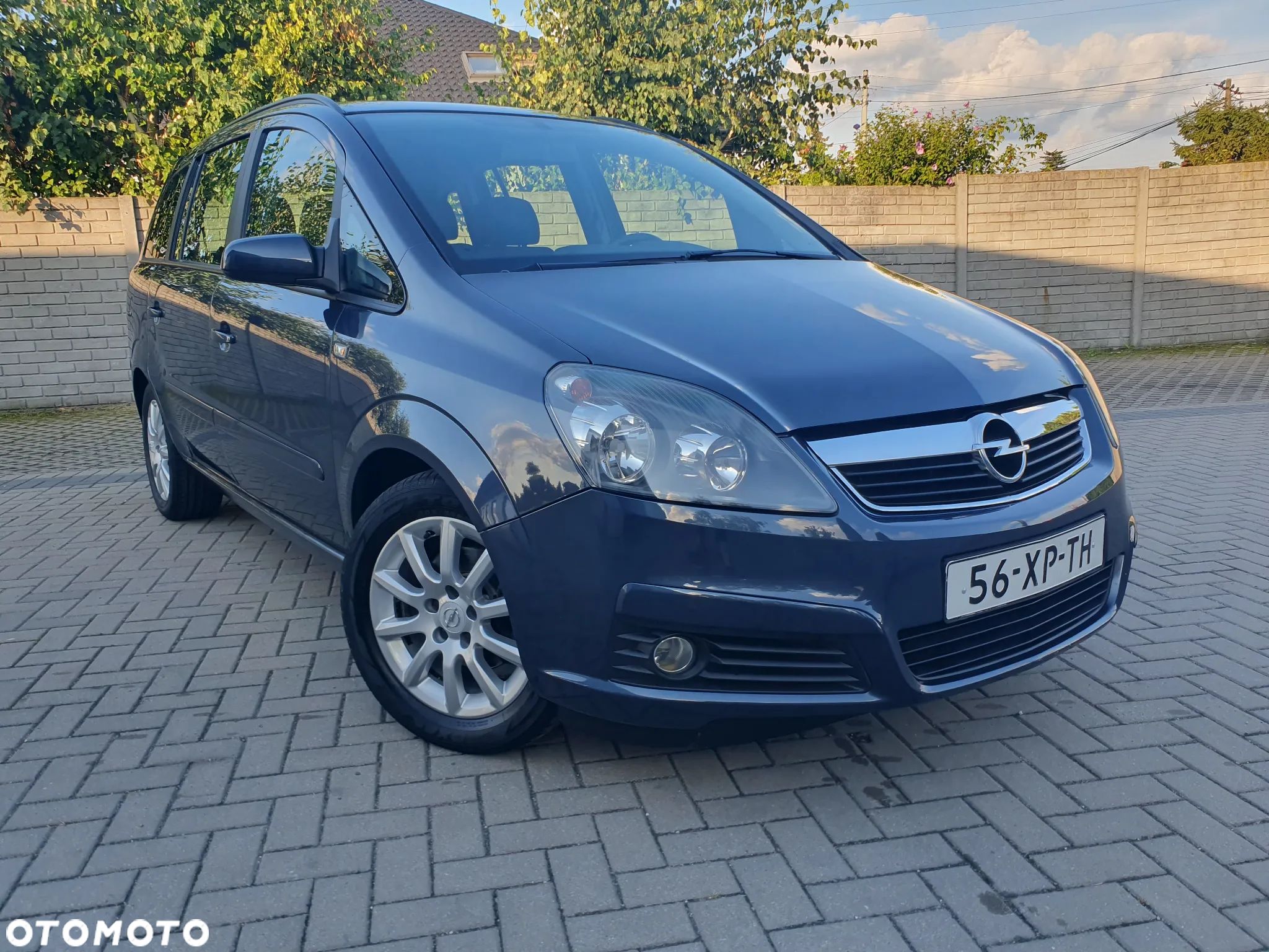Opel Zafira - 1