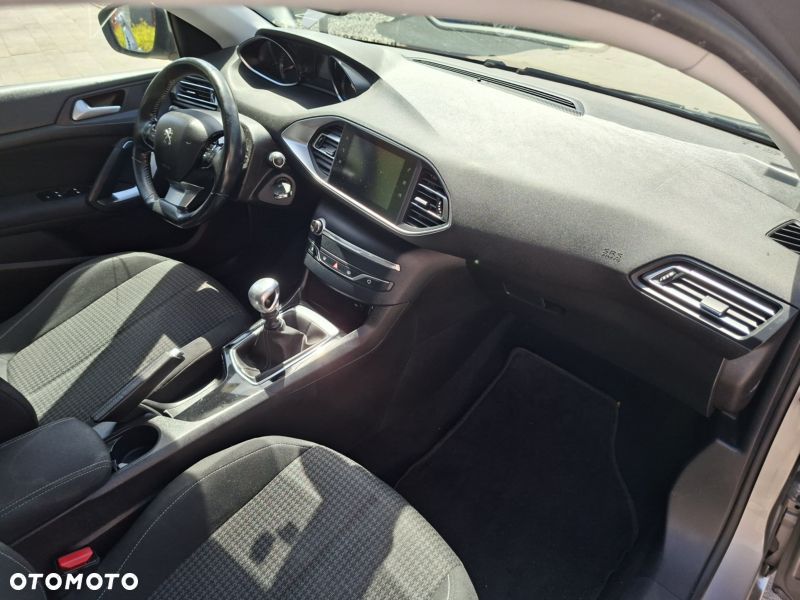 Peugeot 308 BlueHDi FAP 100 Stop & Start Active Pack - 17