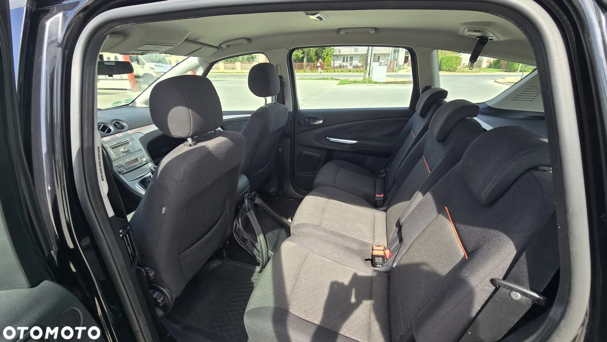 Ford S-Max - 9