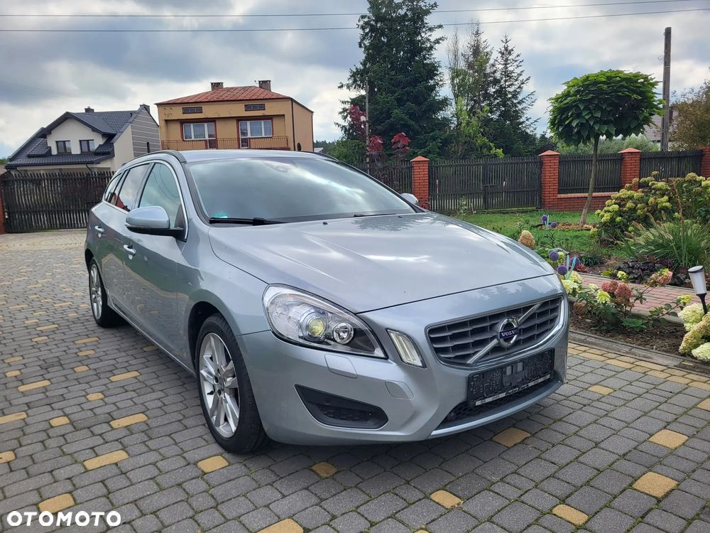Volvo V60 D3 Momentum - 13