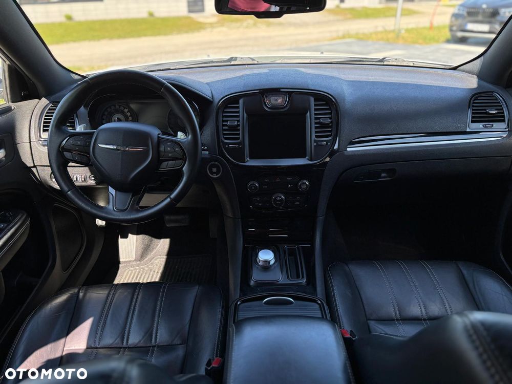 Chrysler 300s - 25