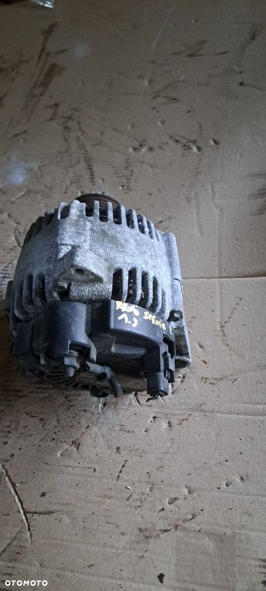 Renault Scenic 2  1.9 DCI alternator - 1