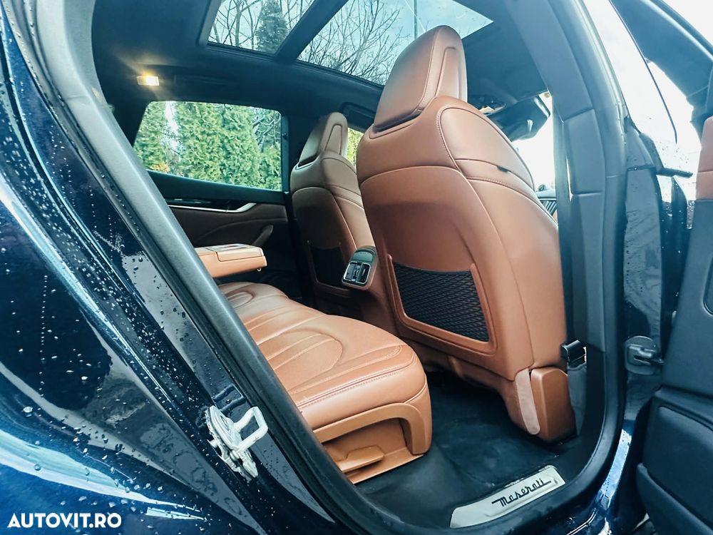 Maserati Levante S Q4 GranSport - 8