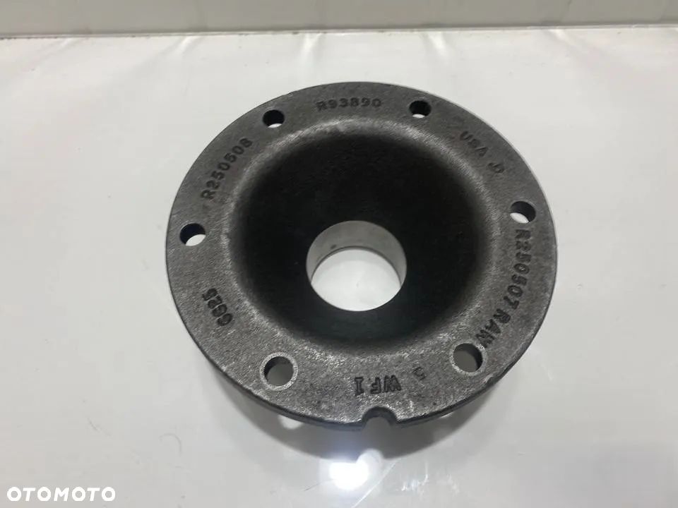 OBUDOWA ŁOŻYSKA JOHN DEERE - R93890, R250508  7600, 7610, 7700, 7710, 7800, 7810, 7820,7930 - 2