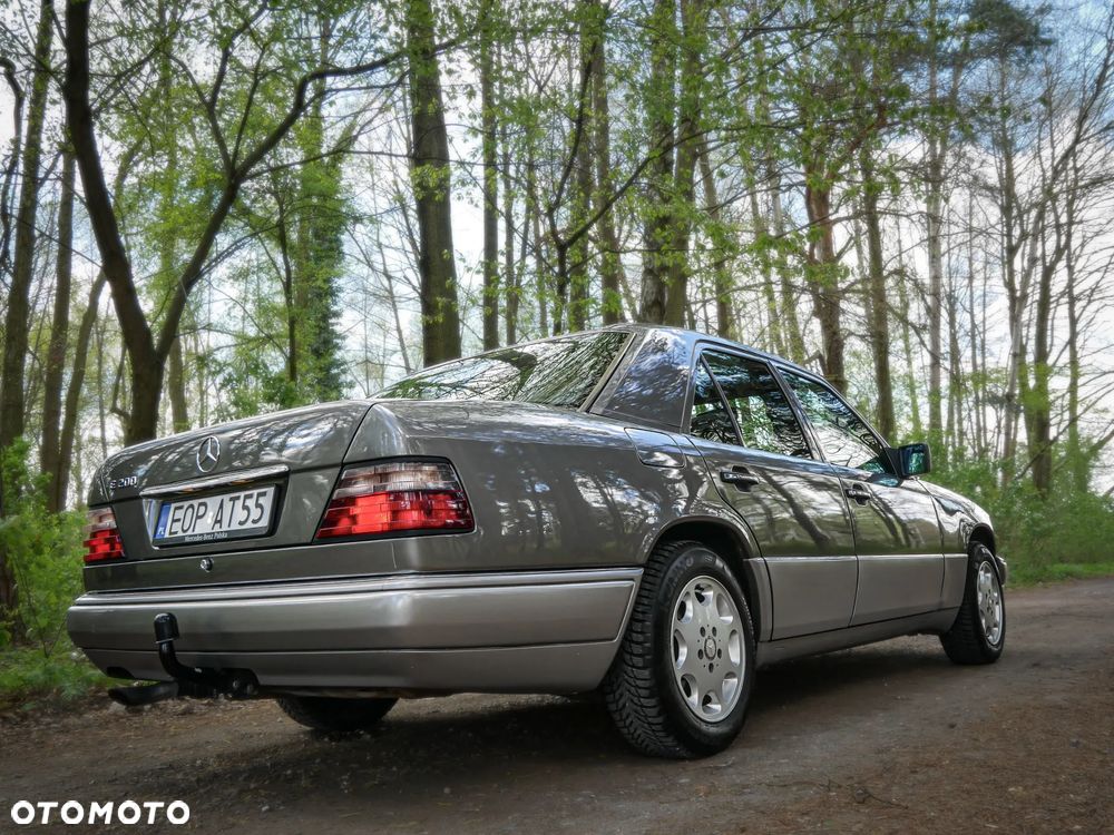 Mercedes-Benz W124 (1984-1993) - 20