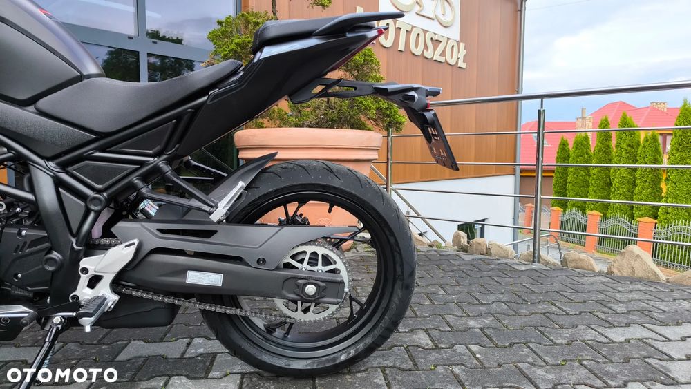 VOGE R125S - 19