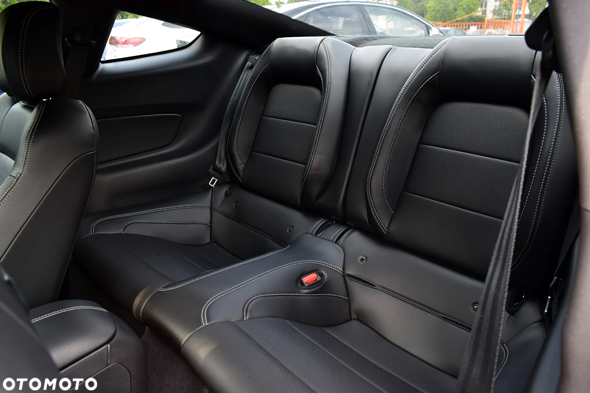 Ford Mustang 5.0 V8 GT - 6