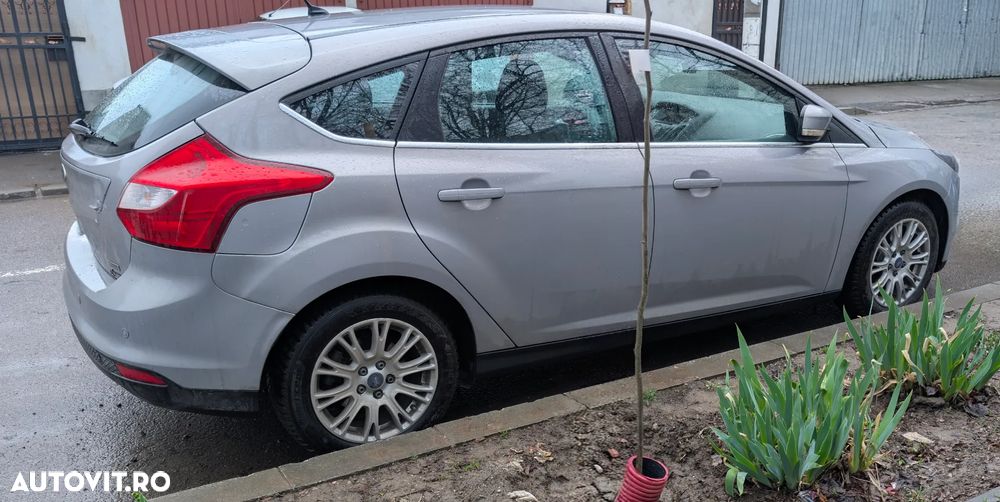 Ford Focus 1.6 TDCI DPF Titanium - 4