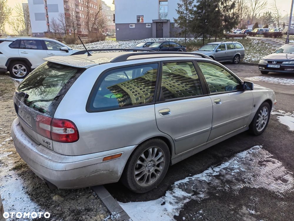 Volvo V40 2.0 T4 X life - 4