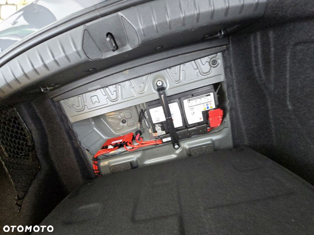 BMW Seria 1 118i Sport Line - 24