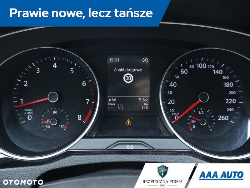 Volkswagen Passat - 13