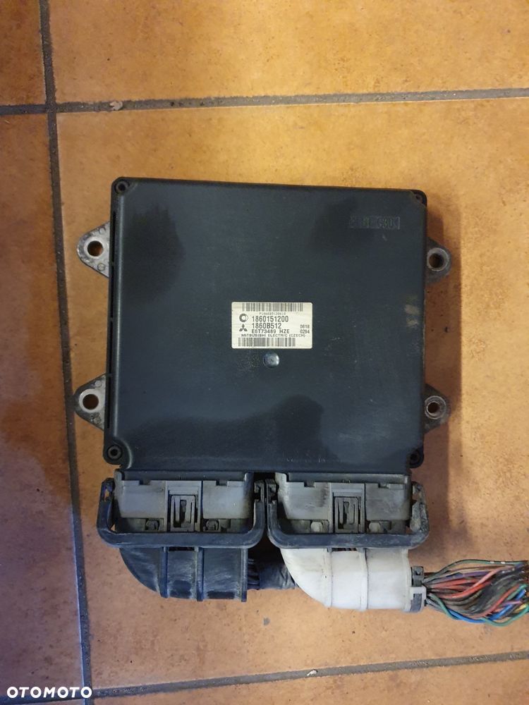 KOMPUTER STEROWNIK SILNIKA MITSUBISHI COLT 1.3 1860151200  1860B512