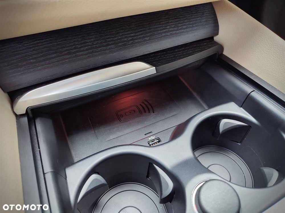 BMW Seria 5 520d xDrive MHEV - 19