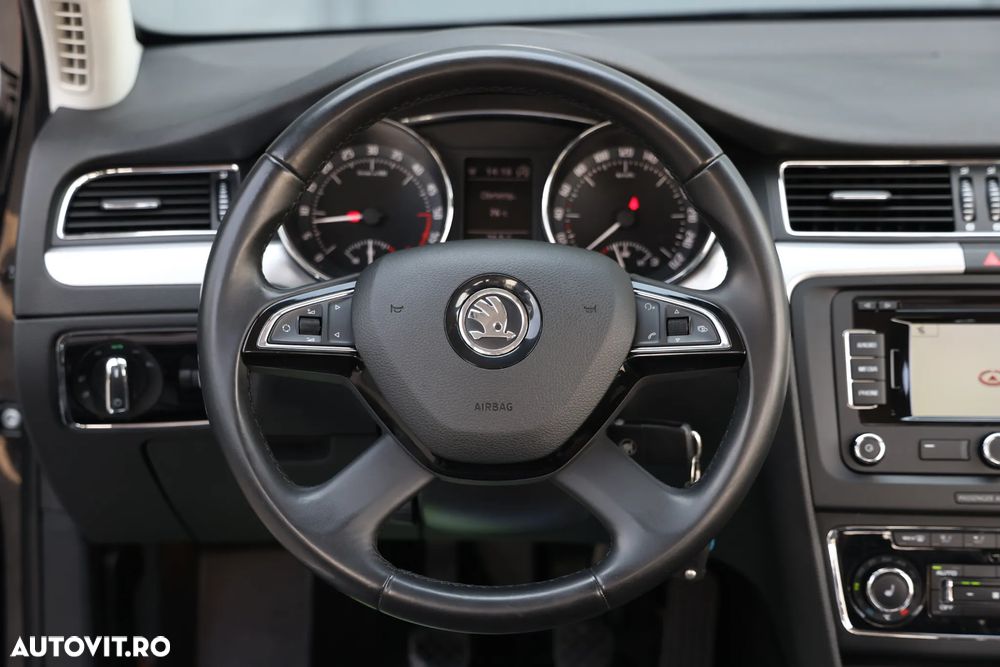 Skoda Superb 1.6 TDI Elegance - 29