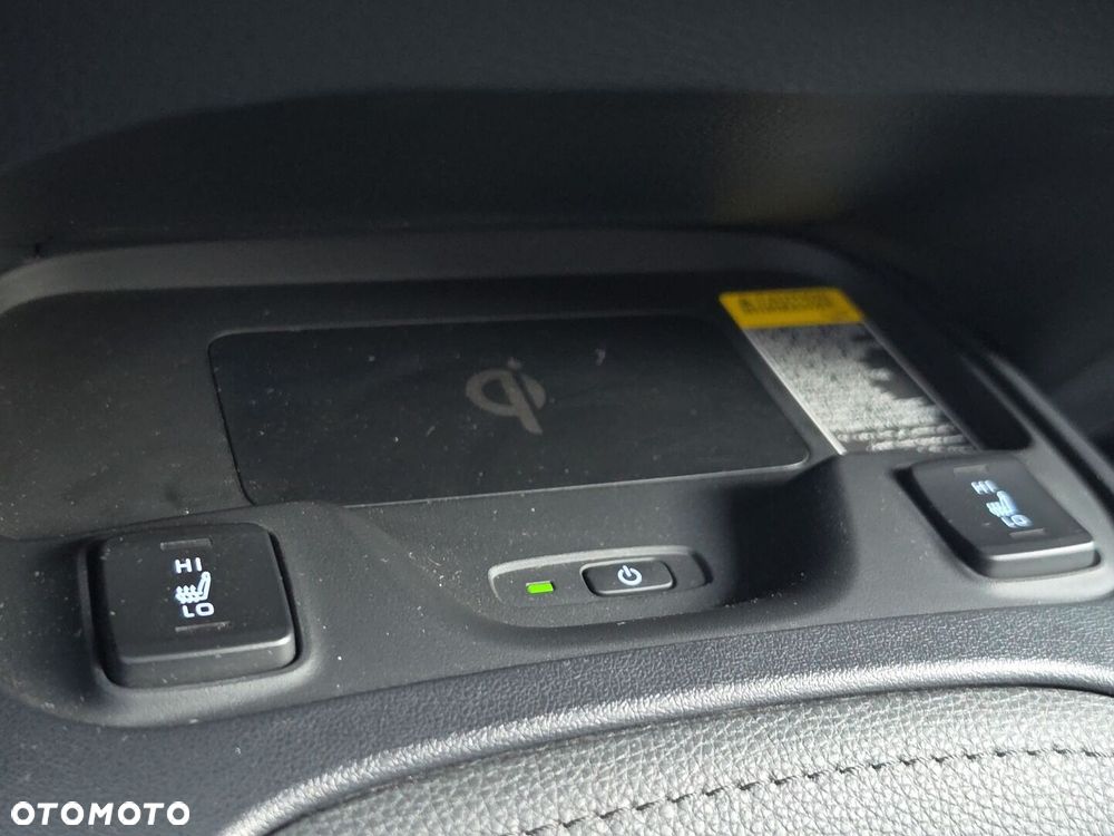 Toyota Corolla 1.8 Hybrid Executive - 18