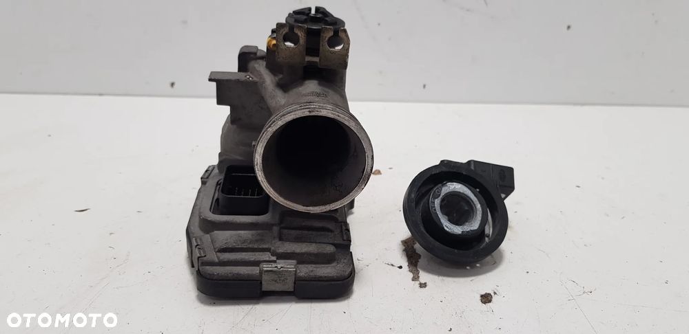 Piaggio Vespa GTS FI 125 Przepustnica - 5