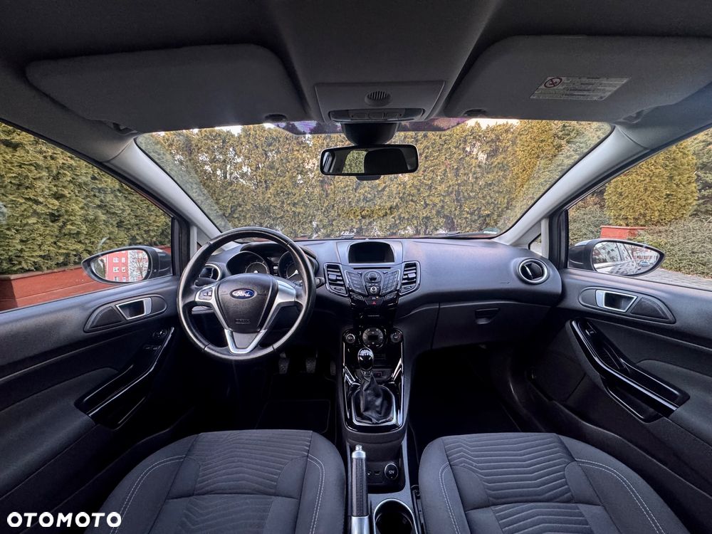 Ford Fiesta 1.0 EcoBoost Titanium - 10