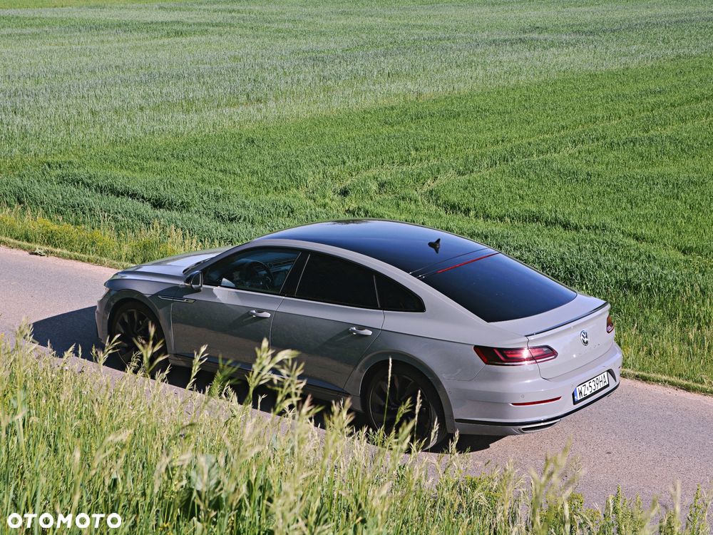 Volkswagen Arteon 2.0 TDI SCR R-Line DSG - 11