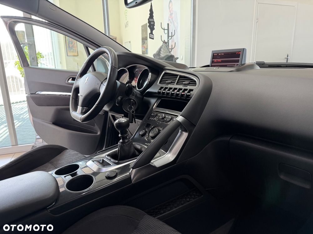 Peugeot 3008 1.6 HDi Active - 26