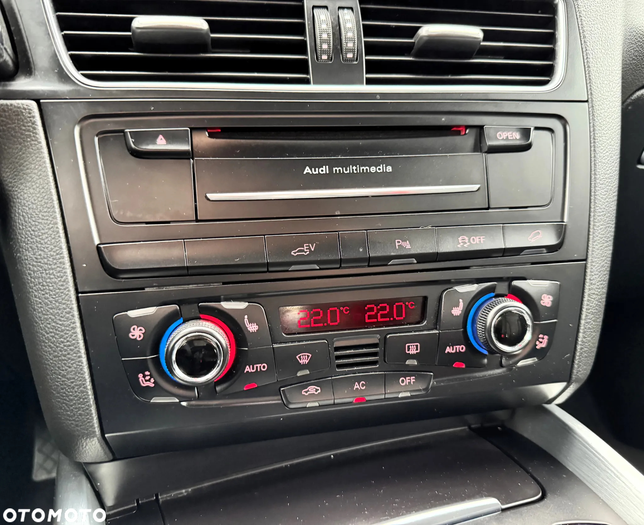 Audi Q5 2.0 TFSI Hybrid Quattro Tiptronic - 27