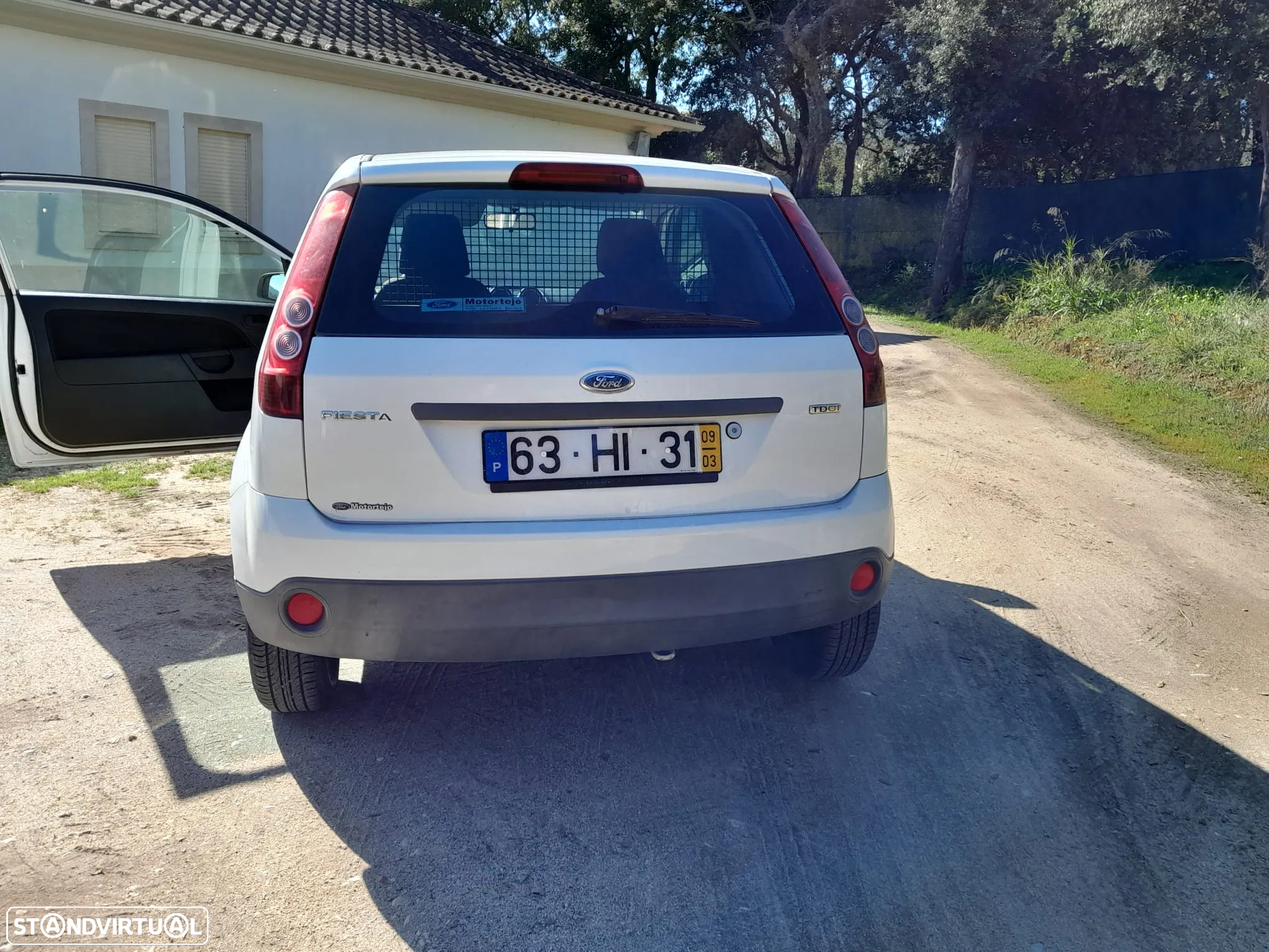 Ford Fiesta 1.4 Tdci Van Iva dedutível - 3