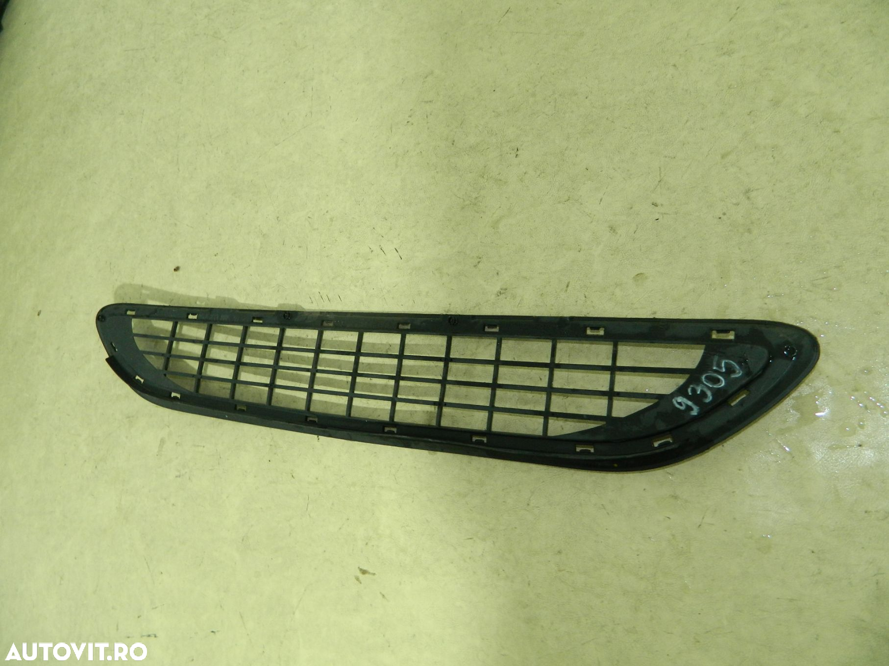 Grila intre proiectare, Mercedes C-Class SportCoupe(CL 203), 01-05, A2038853023 - 4