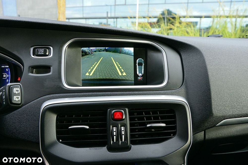 Volvo V40 D2 Drive-E R-Design Kinetic - 35