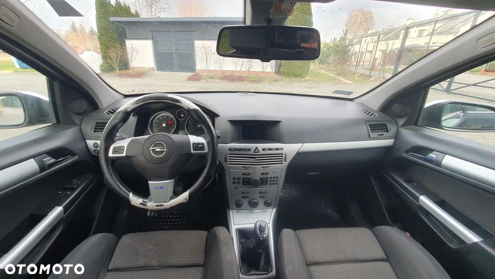 Opel Astra - 25