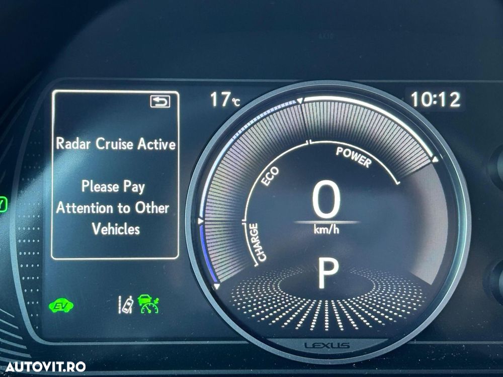 Lexus UX 250h 2.0L HEV 20H- (178 HP) 4X4 CVT Executive - 25