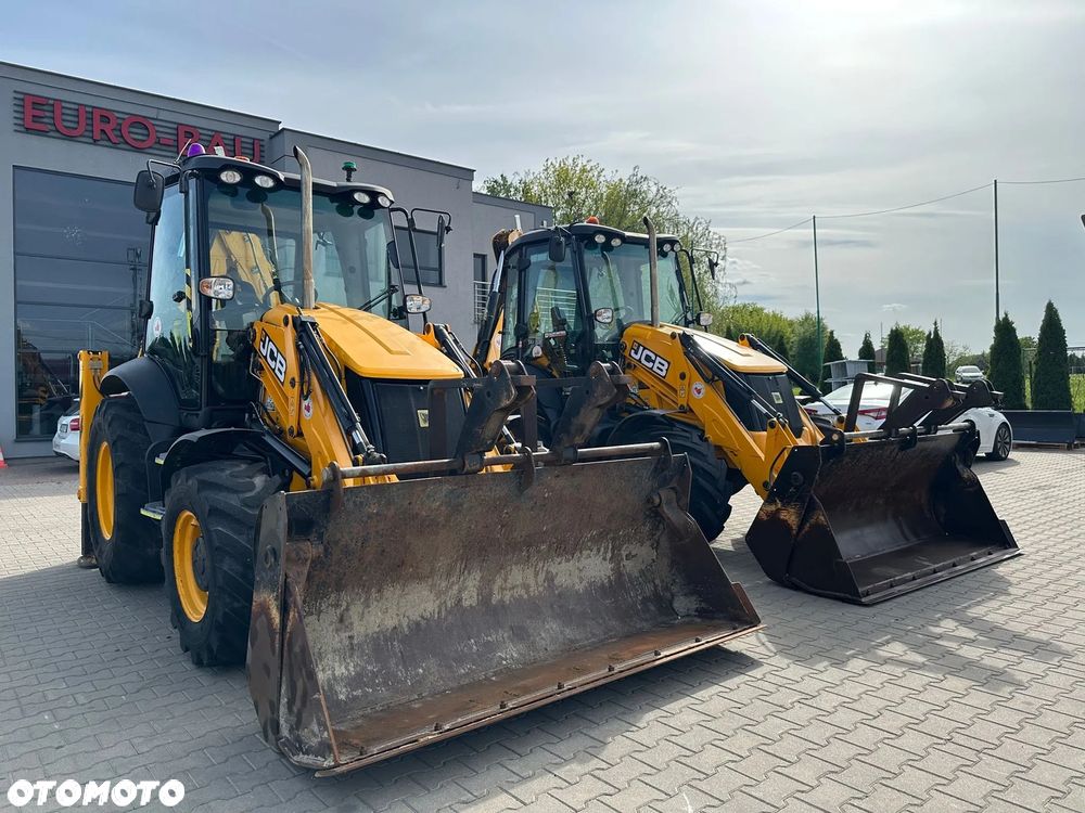 JCB 3CX CONTRACTOR JOYSTICK 110KM/3780mtg/R.2018 - 23