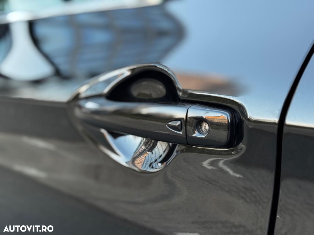 Nissan Qashqai 1.6 DCI Xtronic TEKNA - 23