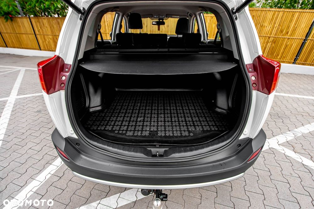 Toyota RAV4 2.0 Premium - 38
