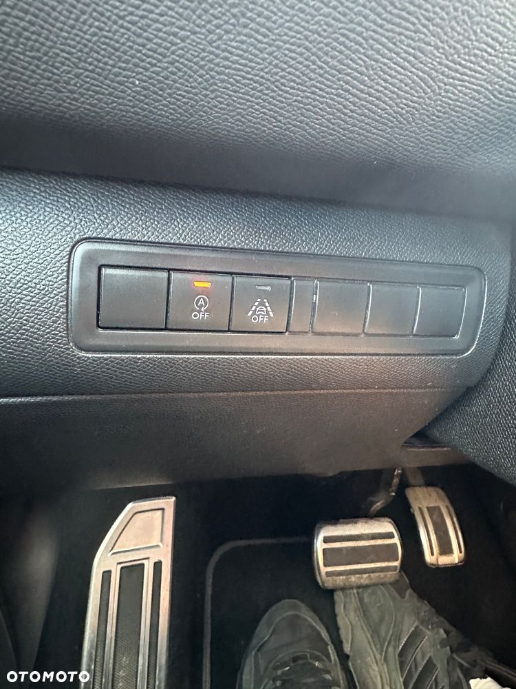 Peugeot 308 1.5 BlueHDi Active Pack S&S EAT8 - 11