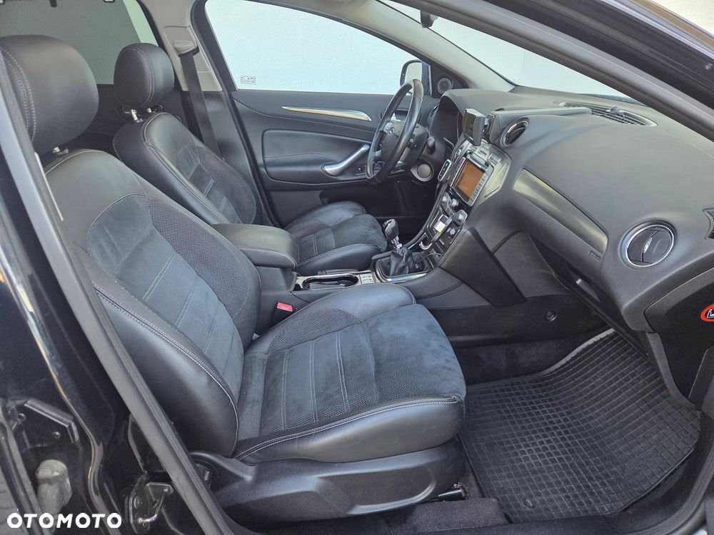 Ford Mondeo - 11