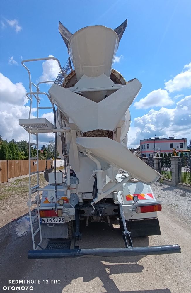 Scania P380 Liebherr 9/10 m3 - 5