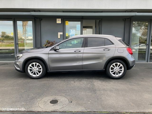 Mercedes-Benz GLA 220 d Urban — fotografia 6