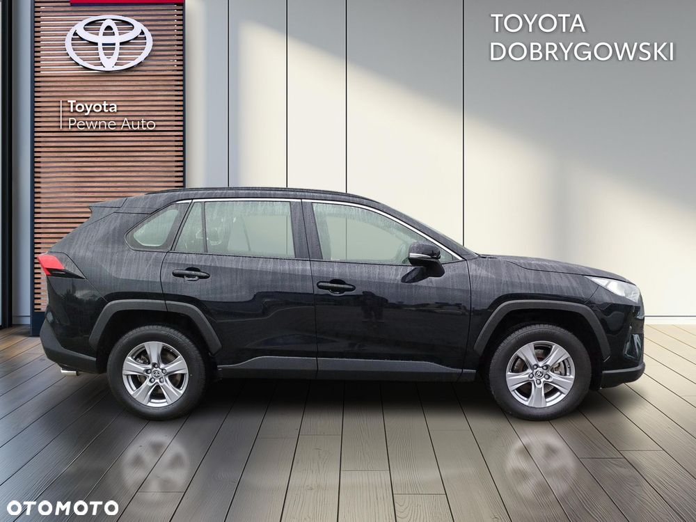 Toyota RAV4 - 6
