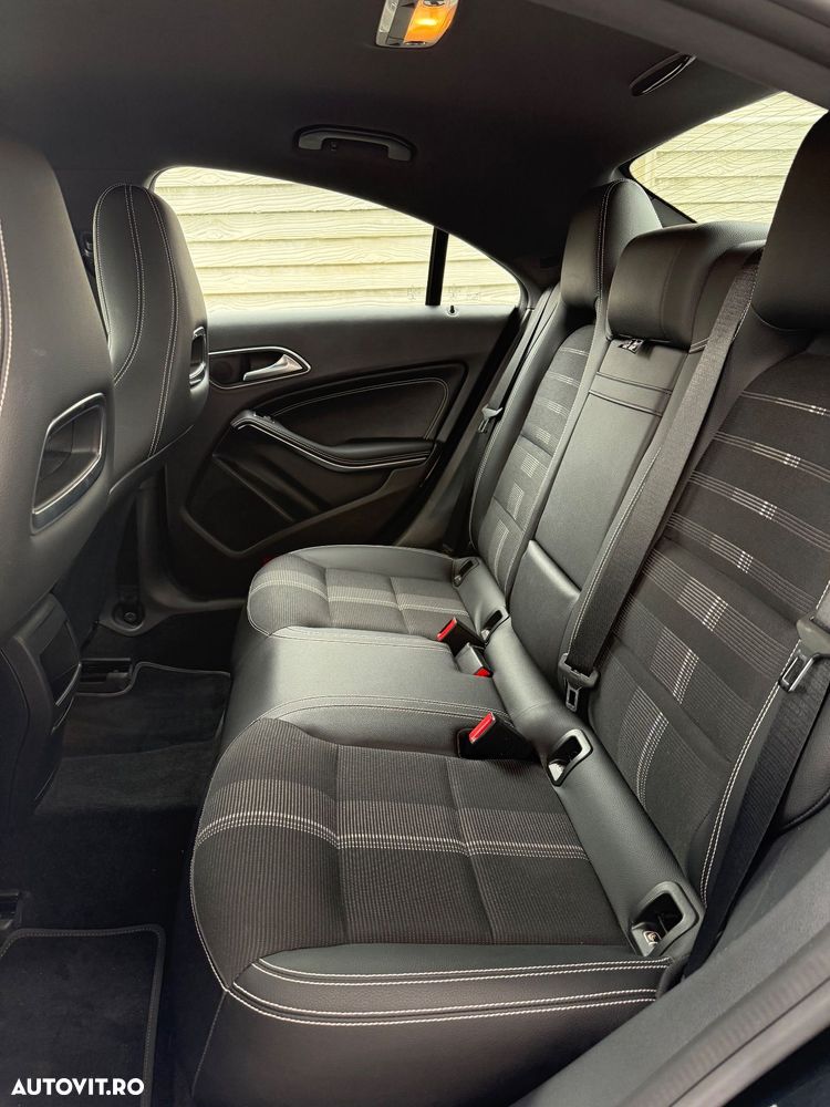 Mercedes-Benz CLA 200 AMG Line - 17