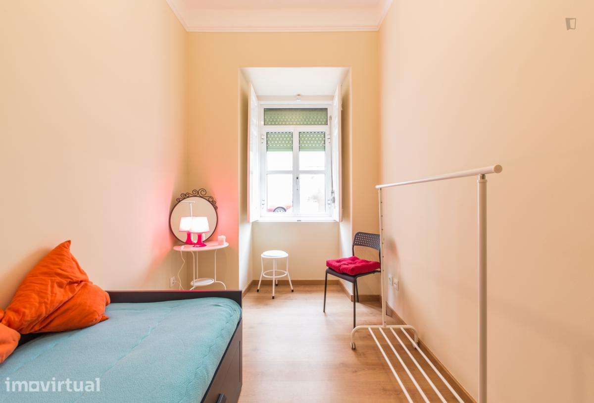 Quarto - localizado em Alameda Lisbon - Grande imagem: 5/11