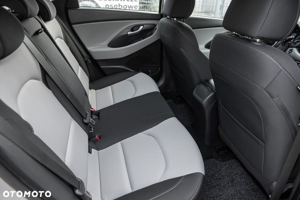 Hyundai i30 1.4 T-GDI Premiere Luxury - 28