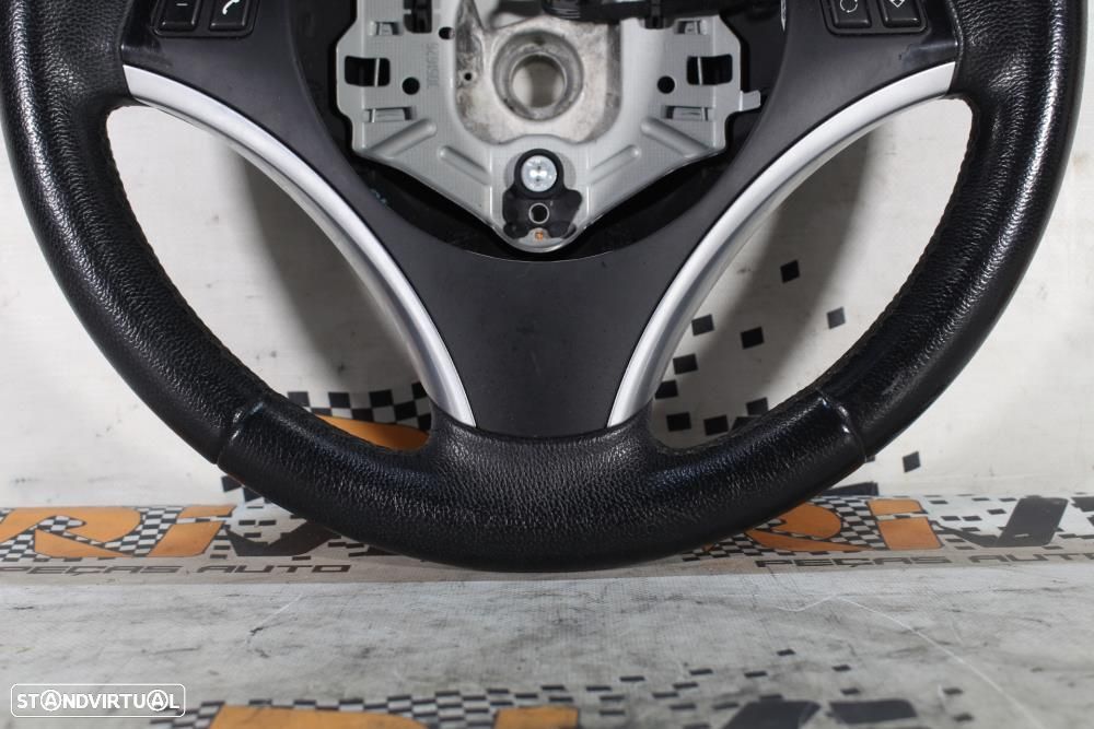 Volante Bmw 1 (E87)  E81 E82 E87 E88 E90 E91 E92 E93 E84 - 3