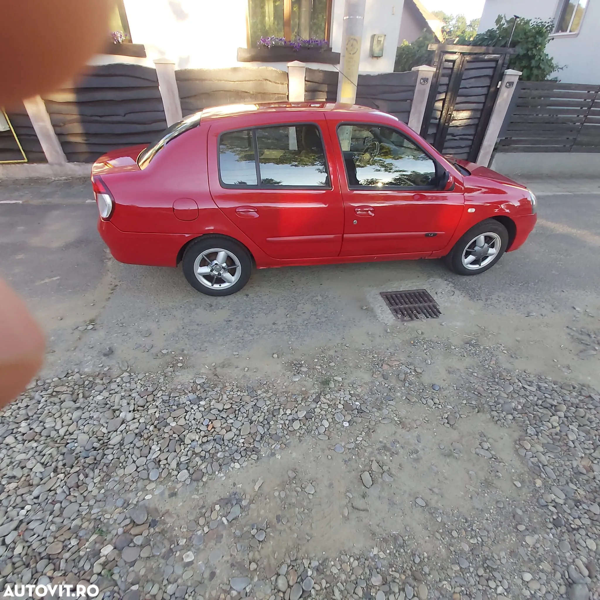 Renault Symbol 1.4 8V SL Fidji - 5