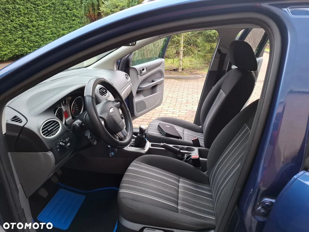 Ford Focus 1.6 16V Titanium - 9